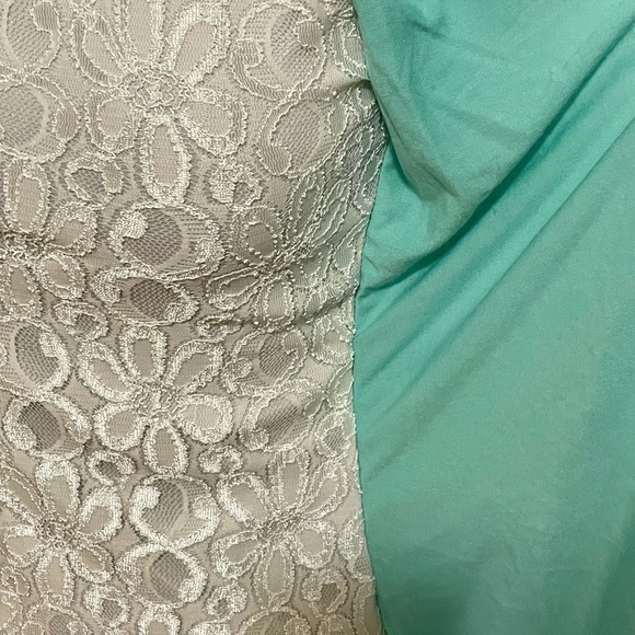 Mint Green Top With White lace Tank Size Small NEW - Picture 3 of 8